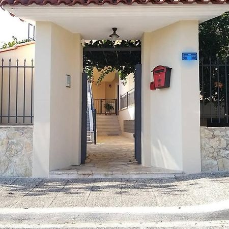 New, Modern, Bright And Independent Apartment 83 M2, With Garden, 5Min To The Beach And The City Center Kalamata Exteriör bild