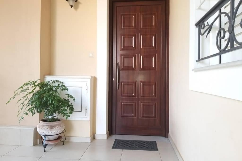 New, Modern, Bright And Independent Apartment 83 M2, With Garden, 5Min To The Beach And The City Center Kalamata Exteriör bild