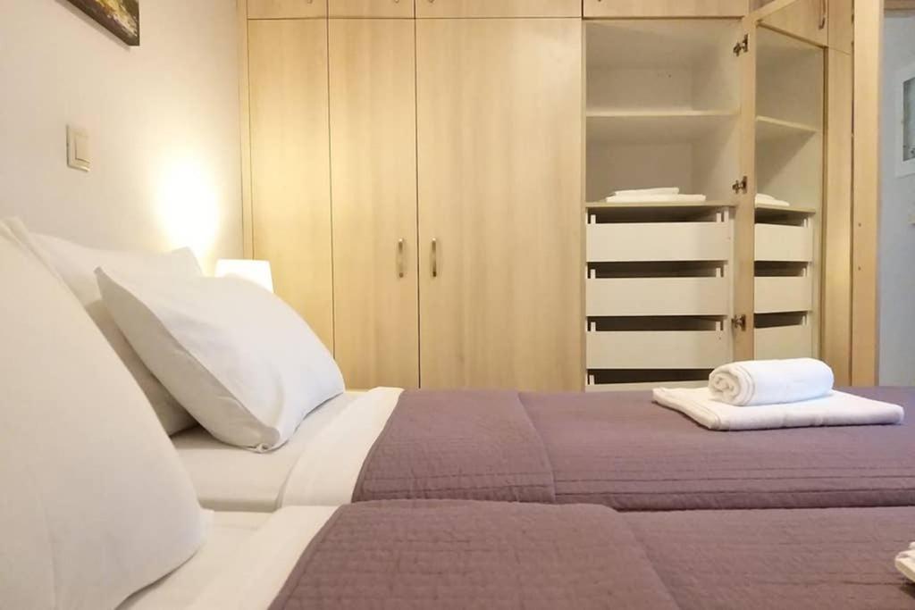New, Modern, Bright And Independent Apartment 83 M2, With Garden, 5Min To The Beach And The City Center Kalamata Exteriör bild