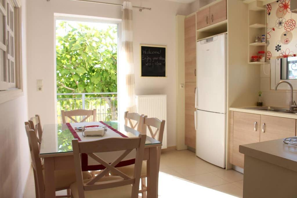 New, Modern, Bright And Independent Apartment 83 M2, With Garden, 5Min To The Beach And The City Center Kalamata Exteriör bild